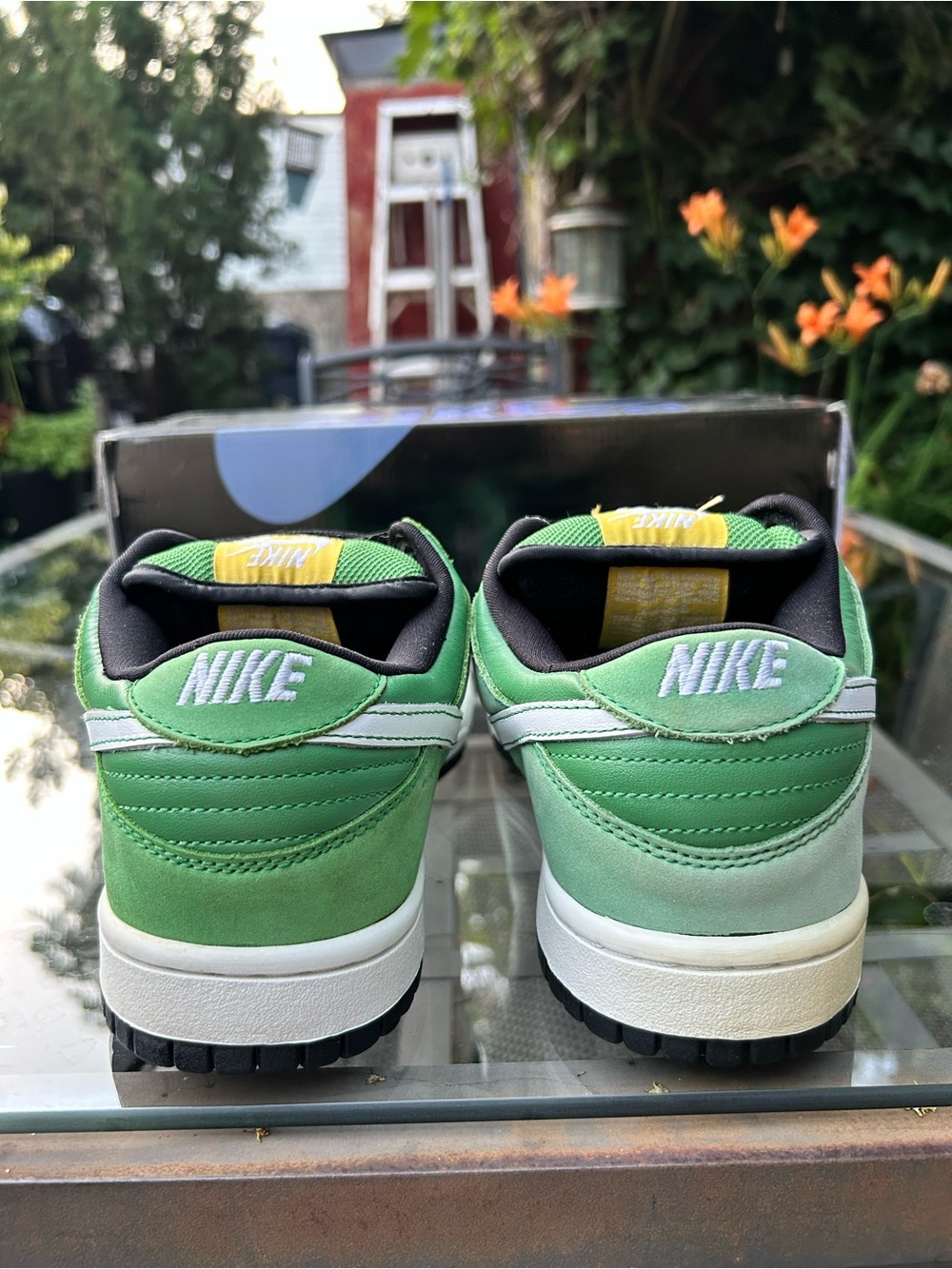 Size 8.5 - Nike SB “Tokyo Taxi” Dunk Low - Picture 5 of 6